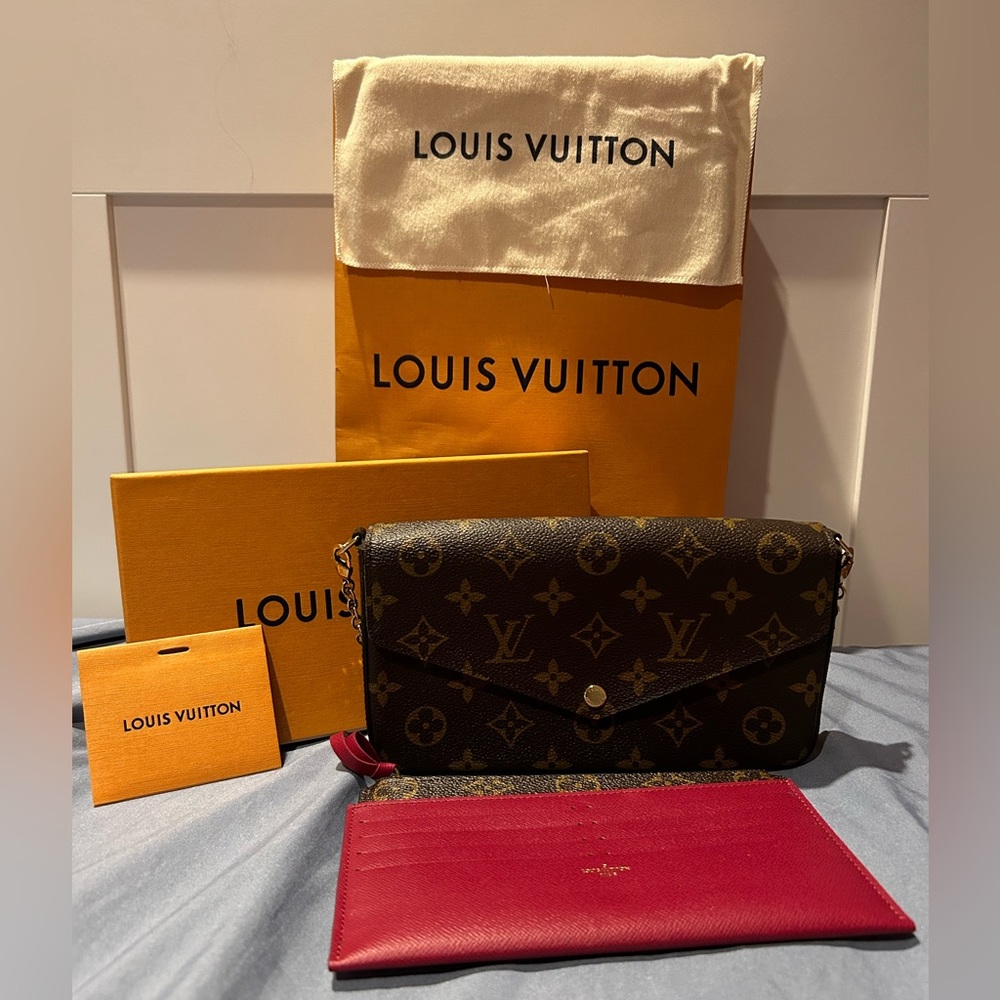 Louis Vuitton Monogram Félicie Pochette with Fuchsia Interior - New